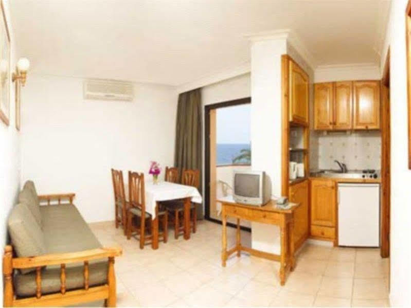 My Way Luxury Ibiza Studio - Ab Group Playa d'en Bossa Bagian luar foto