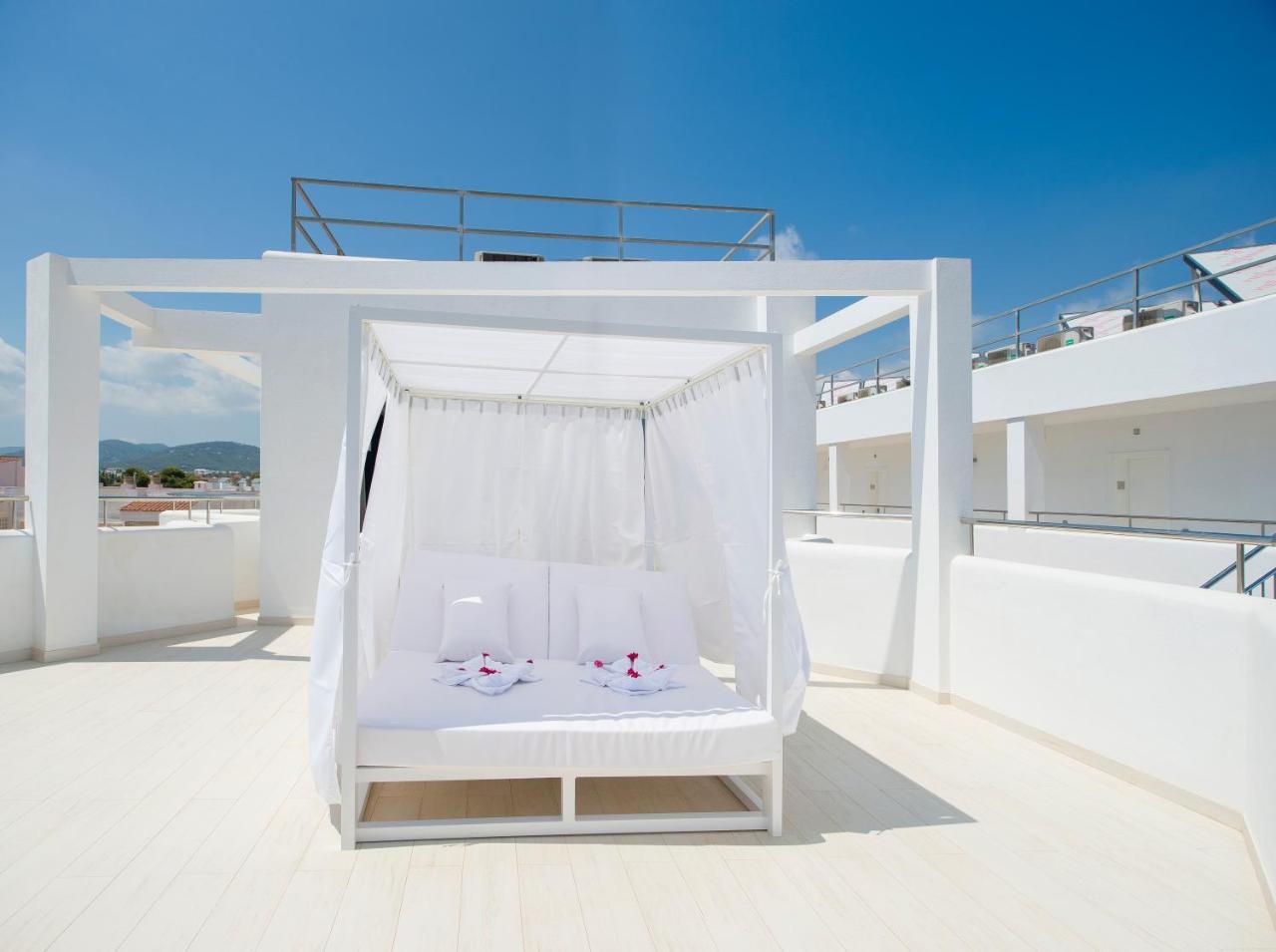 My Way Luxury Ibiza Studio - Ab Group Playa d'en Bossa Bagian luar foto