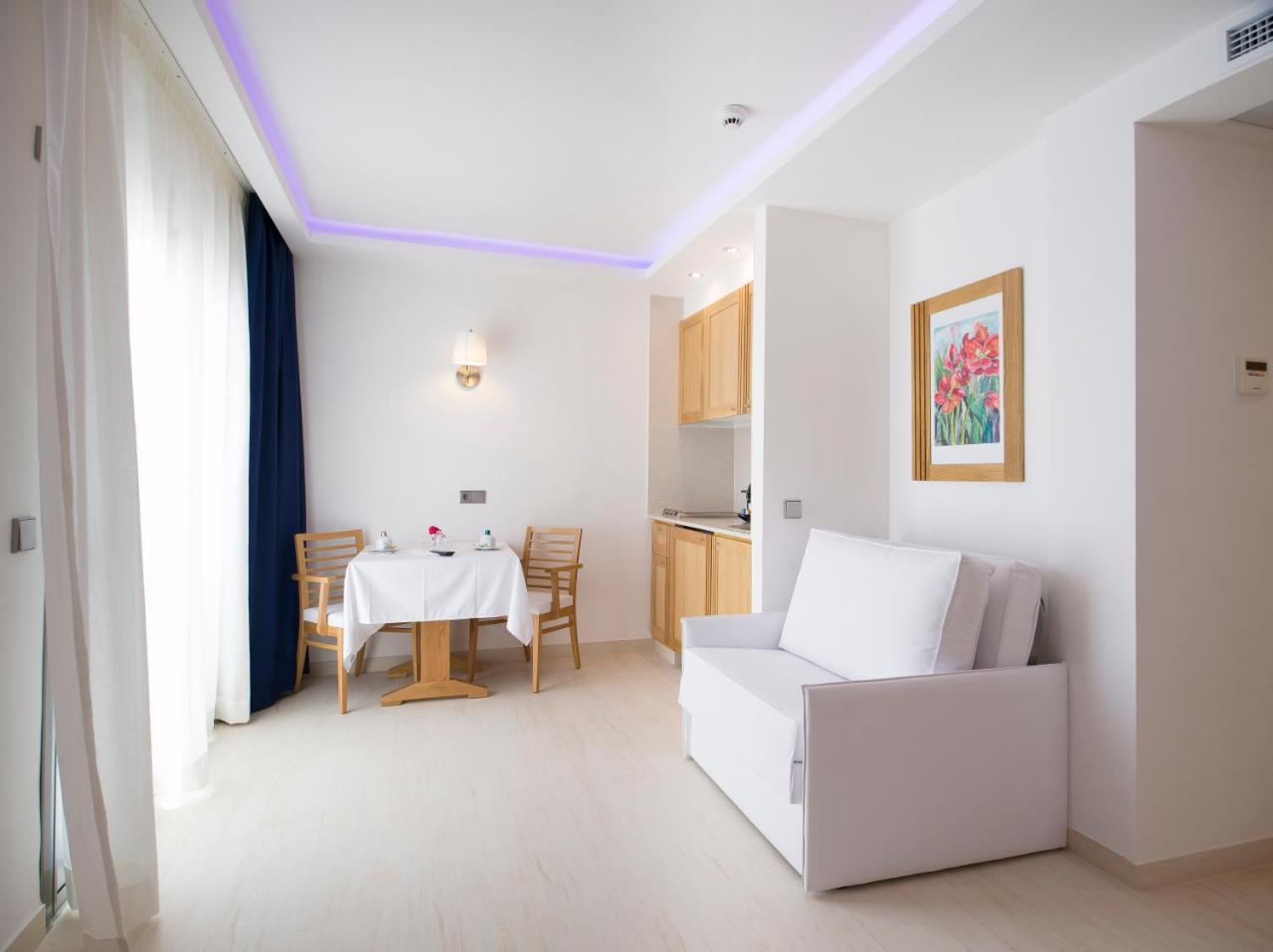 My Way Luxury Ibiza Studio - Ab Group Apartment Playa d'en Bossa Bagian luar foto