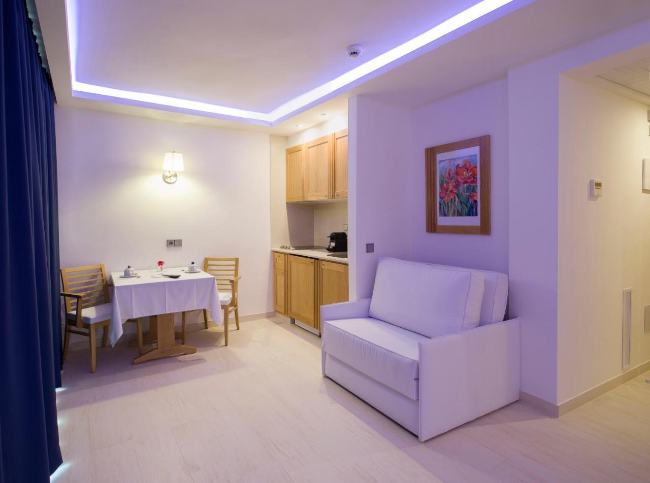 My Way Luxury Ibiza Studio - Ab Group Playa d'en Bossa Bagian luar foto