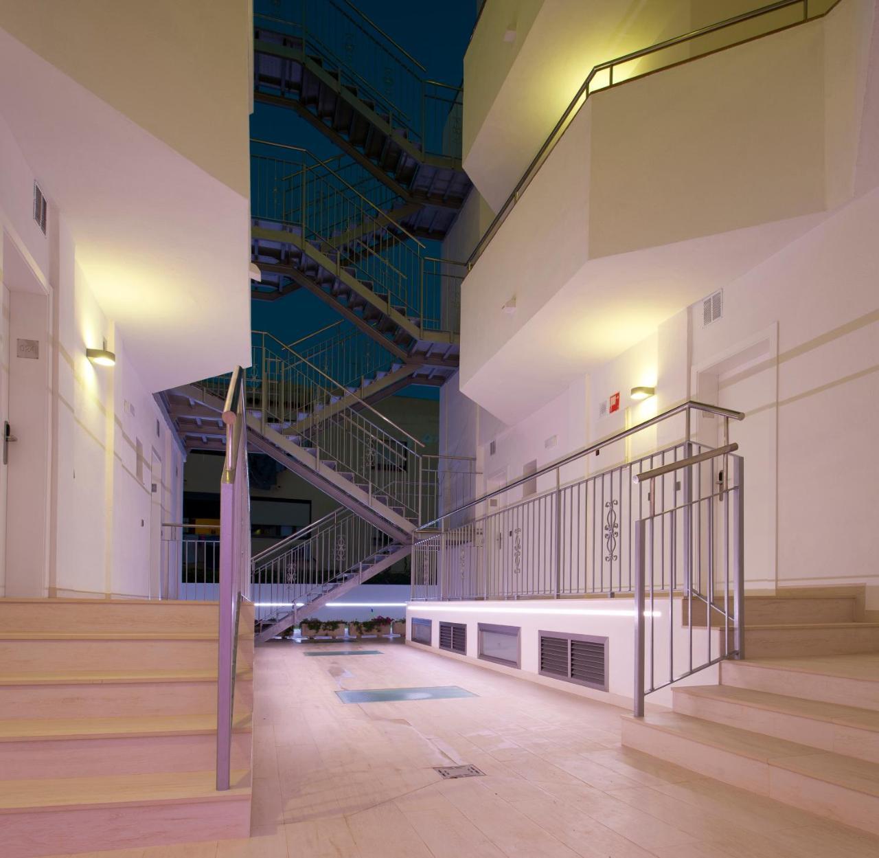 My Way Luxury Ibiza Studio - Ab Group Playa d'en Bossa Bagian luar foto